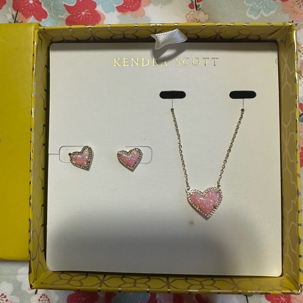 Kendra Scott Pink Heart Earrings and Necklace Set